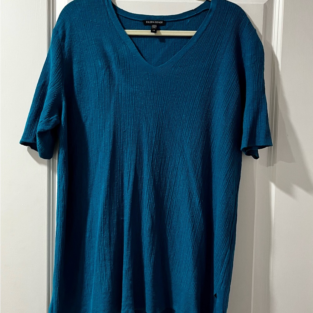 Eileen Fisher Blue Tunic Top with V-Neck and Short Sleeves